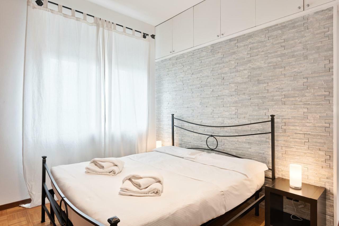 Appartement Lungo Dora With Balcony And Panoramic View à Turin Extérieur photo